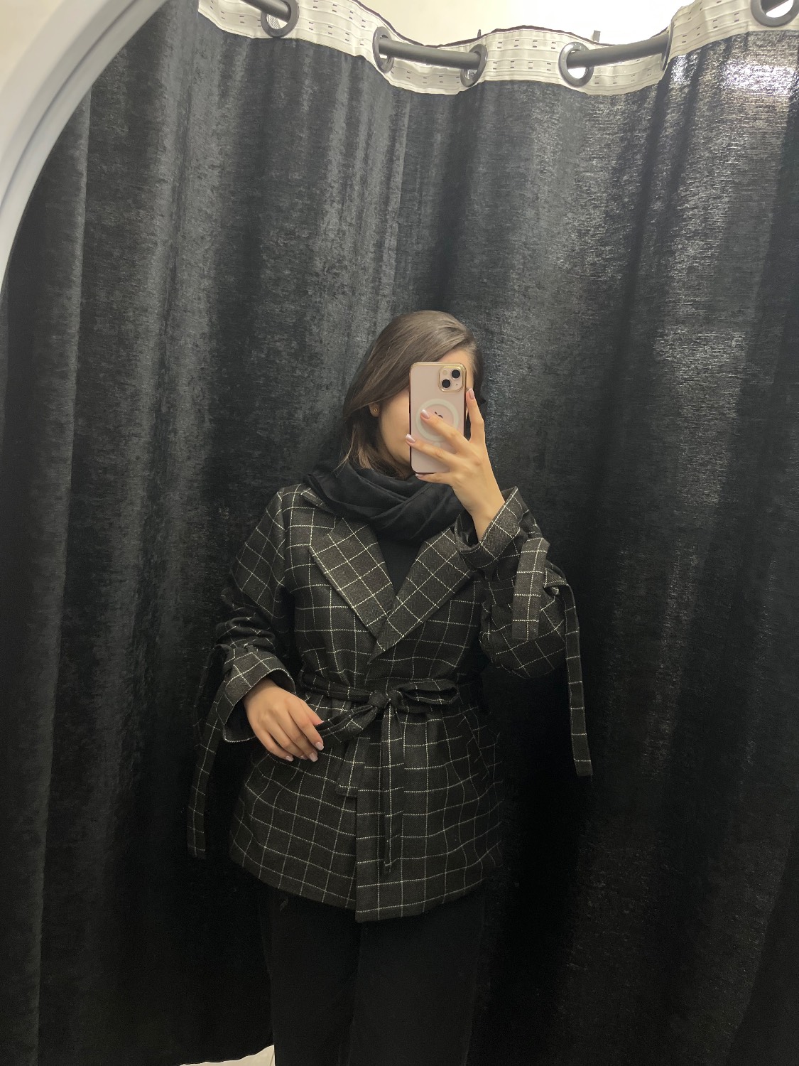 کت پشمی زنانه چهارخانه قهوه‌ای آستردار کمربنددار